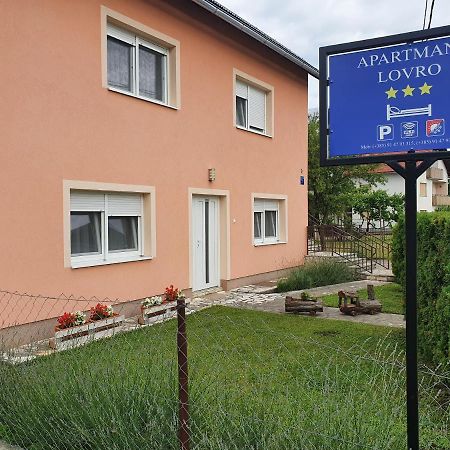 Apartmani Lovro Огулин Екстериор снимка