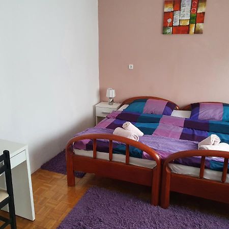Apartmani Lovro Огулин Екстериор снимка