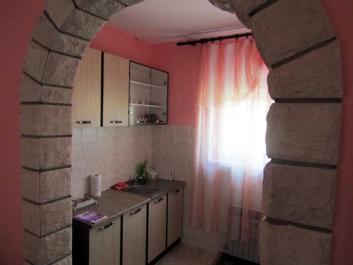 Apartmani Lovro Огулин Екстериор снимка