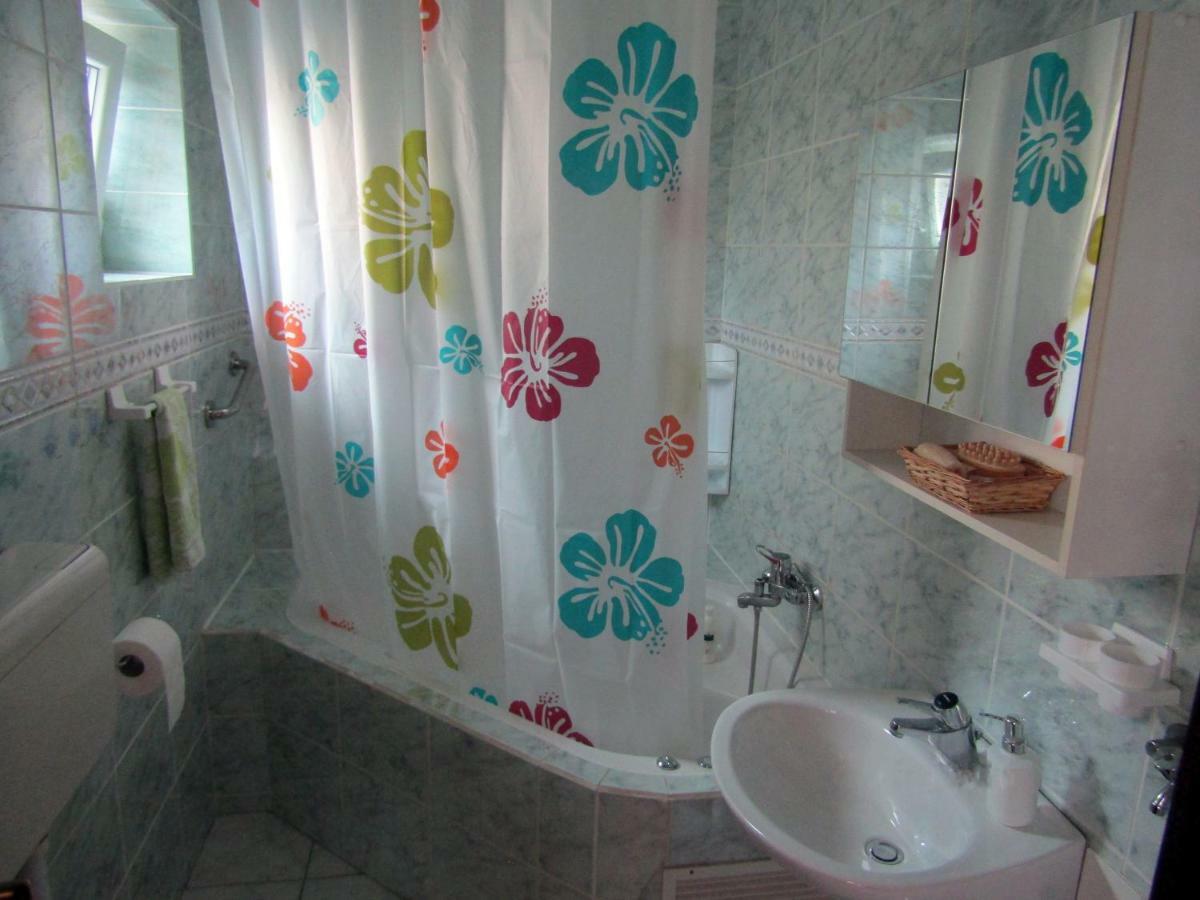 Apartmani Lovro Огулин Екстериор снимка