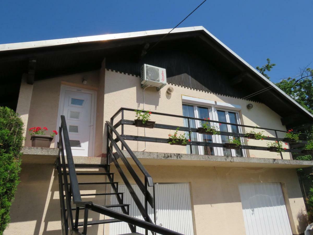 Apartmani Lovro Огулин Стая снимка